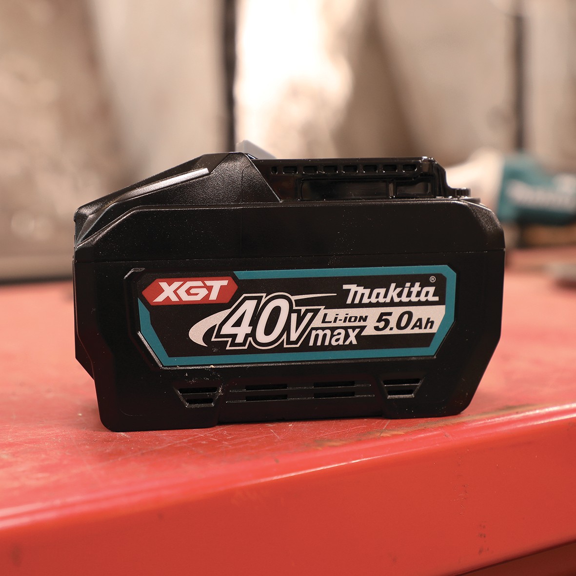 BL4050F- 40V Max 5.0Ah Battery