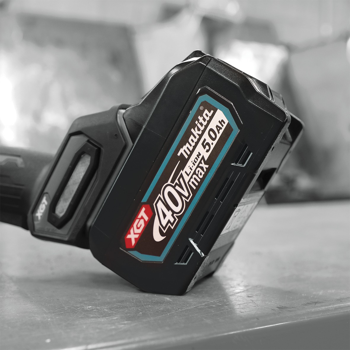 BL4050F- 40V Max 5.0Ah Battery