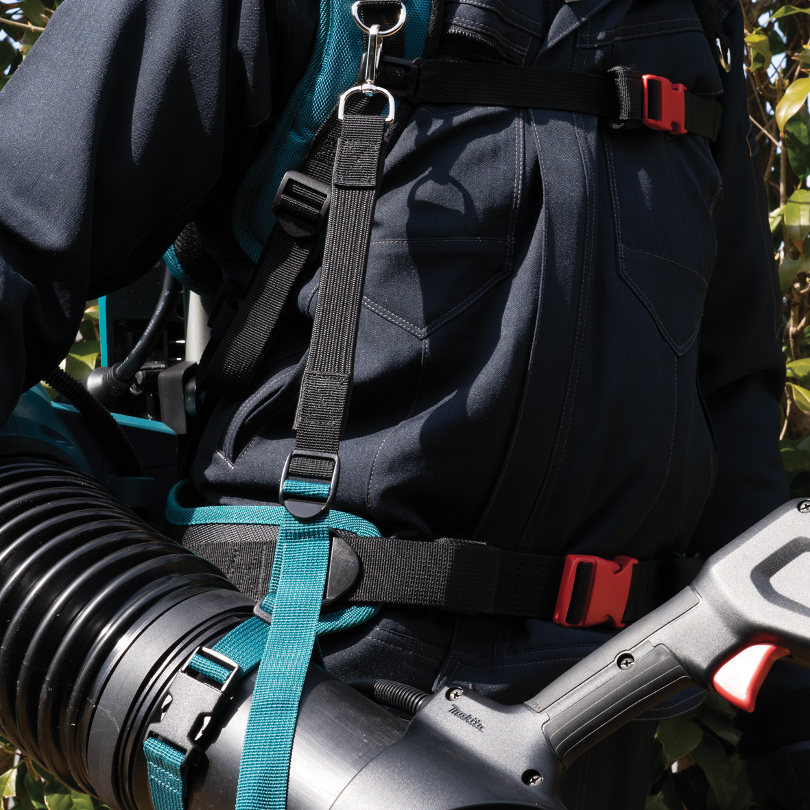 UB004CZ- Direct Connection Brushless Backpack Blower