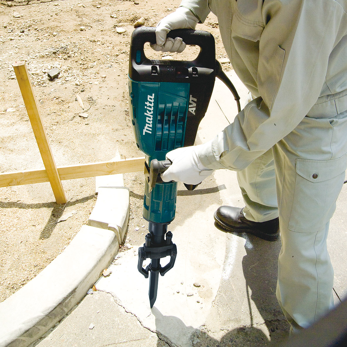 HM1317C-30mm Hex Shank Electric Breaker
