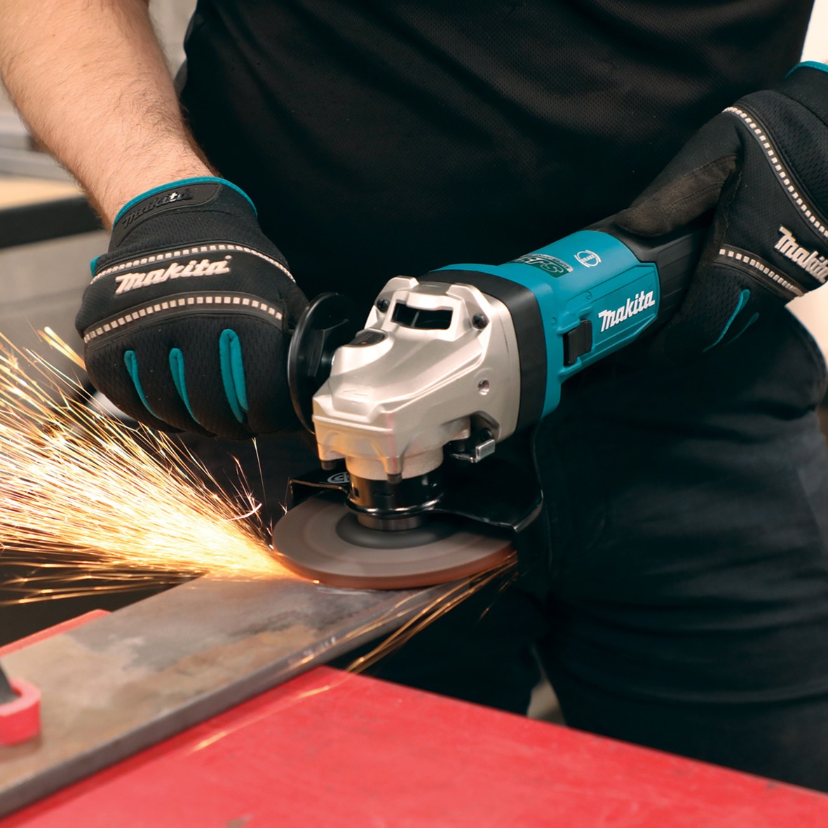 GA5091X01-125mm (5") 1,900W Slide Switch Angle Grinder