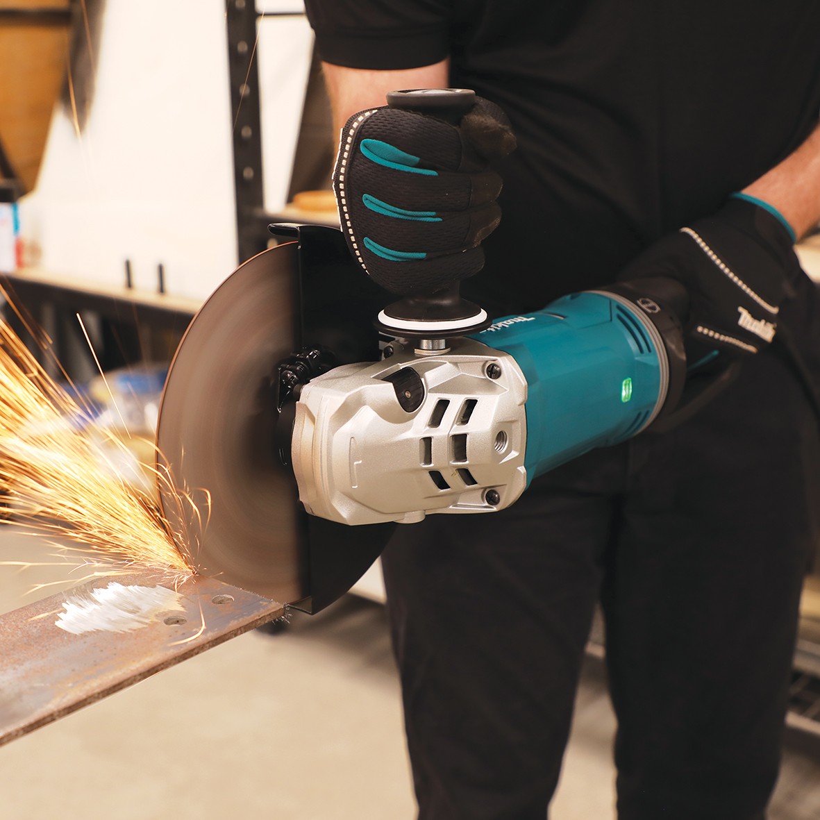 GA9071X1- 230mm (9") Angle Grinder