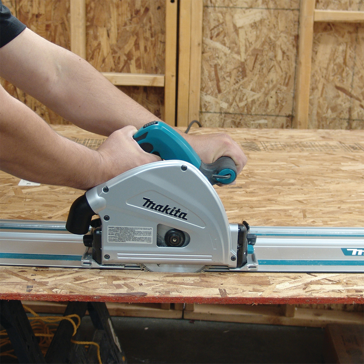 SP6000JT-165mm (6-1/2") Plunge Cut Circular Saw Kit