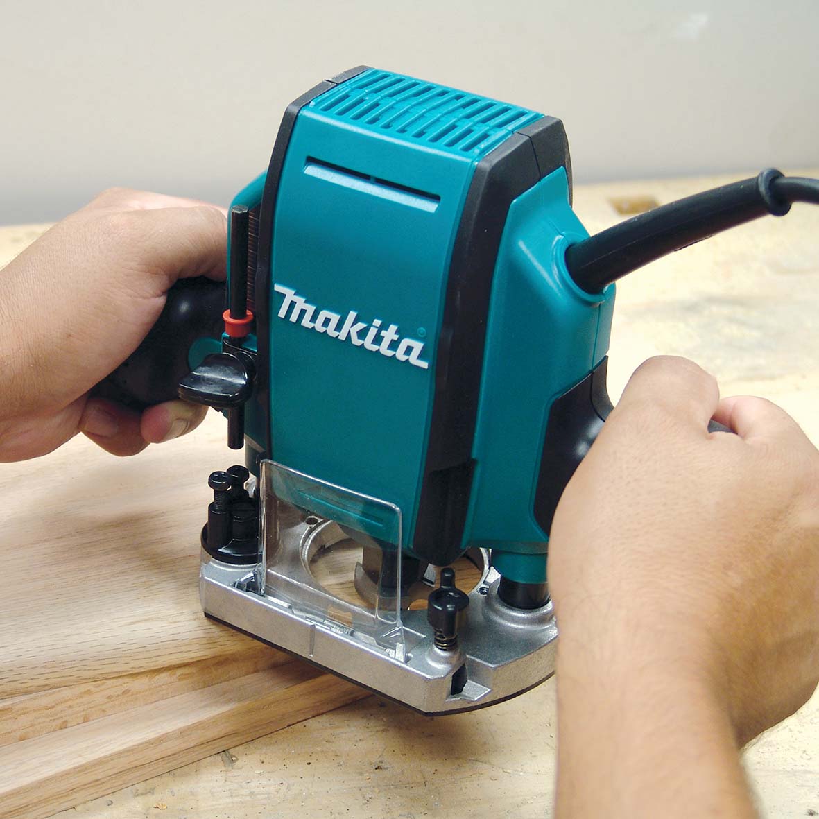 RP0900X1-9.5mm (3/8") Plunge Router