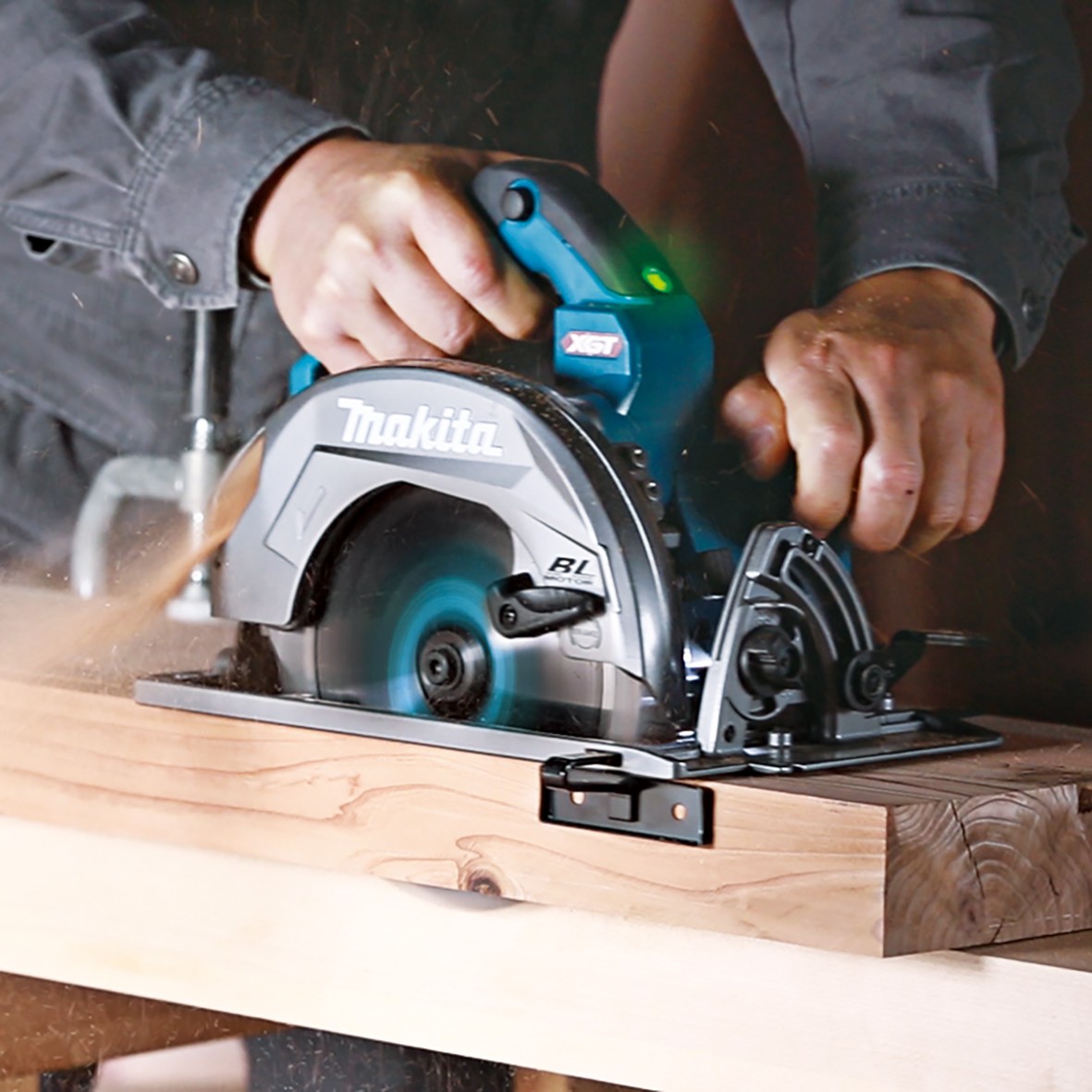 HS003GM201-40V Max Brushless AWS* 185mm (7-1/4”) Circular Saw Kit