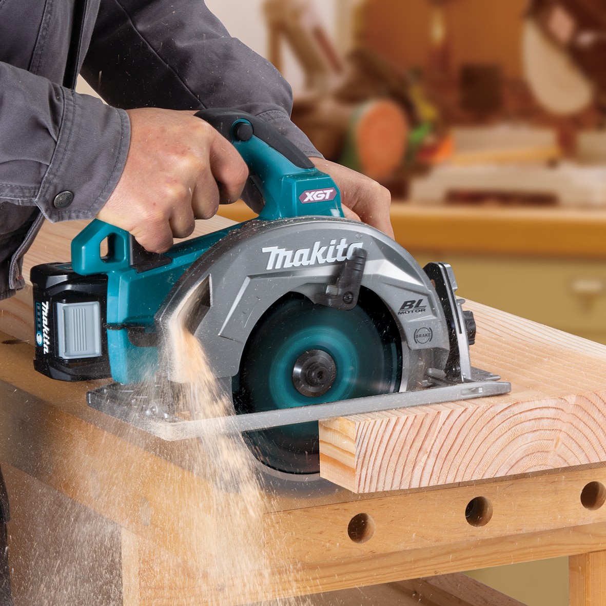 HS003GM201-40V Max Brushless AWS* 185mm (7-1/4”) Circular Saw Kit