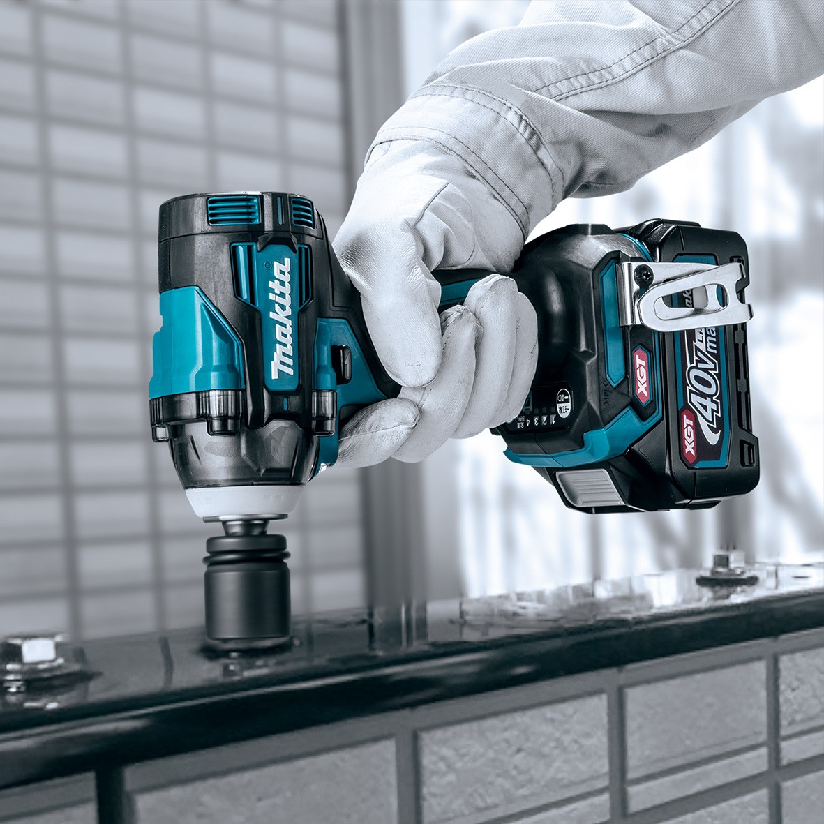 TW005GM202-40V Max BL 1/2“ Pin Detent Impact Wrench Kit