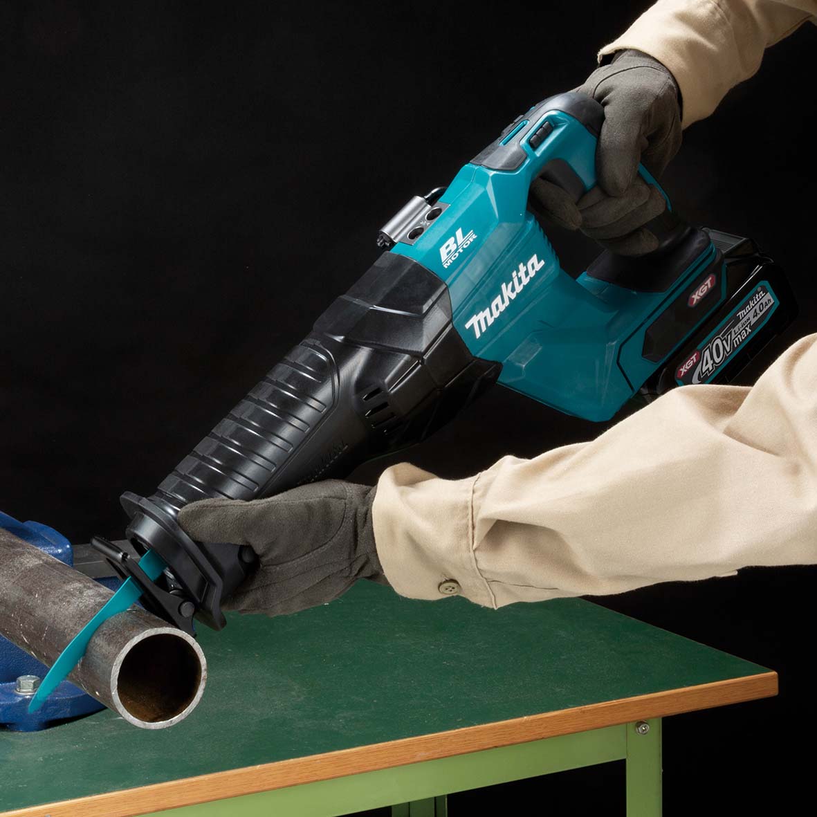 JR001GM201-40V Max Brushless Recipro Saw Kit
