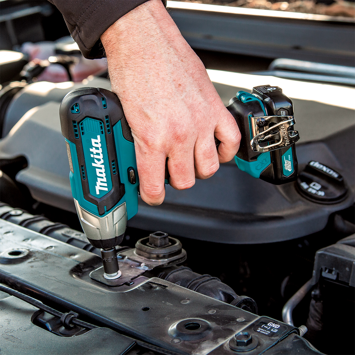 TW060DZ-12V Max 1/4" Impact Wrench