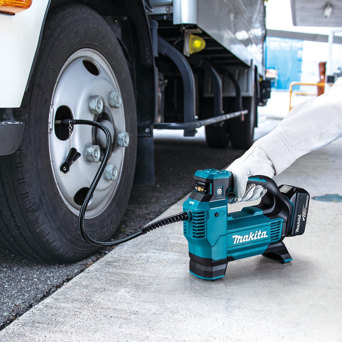 DMP181Z- 18V 161psi Inflator