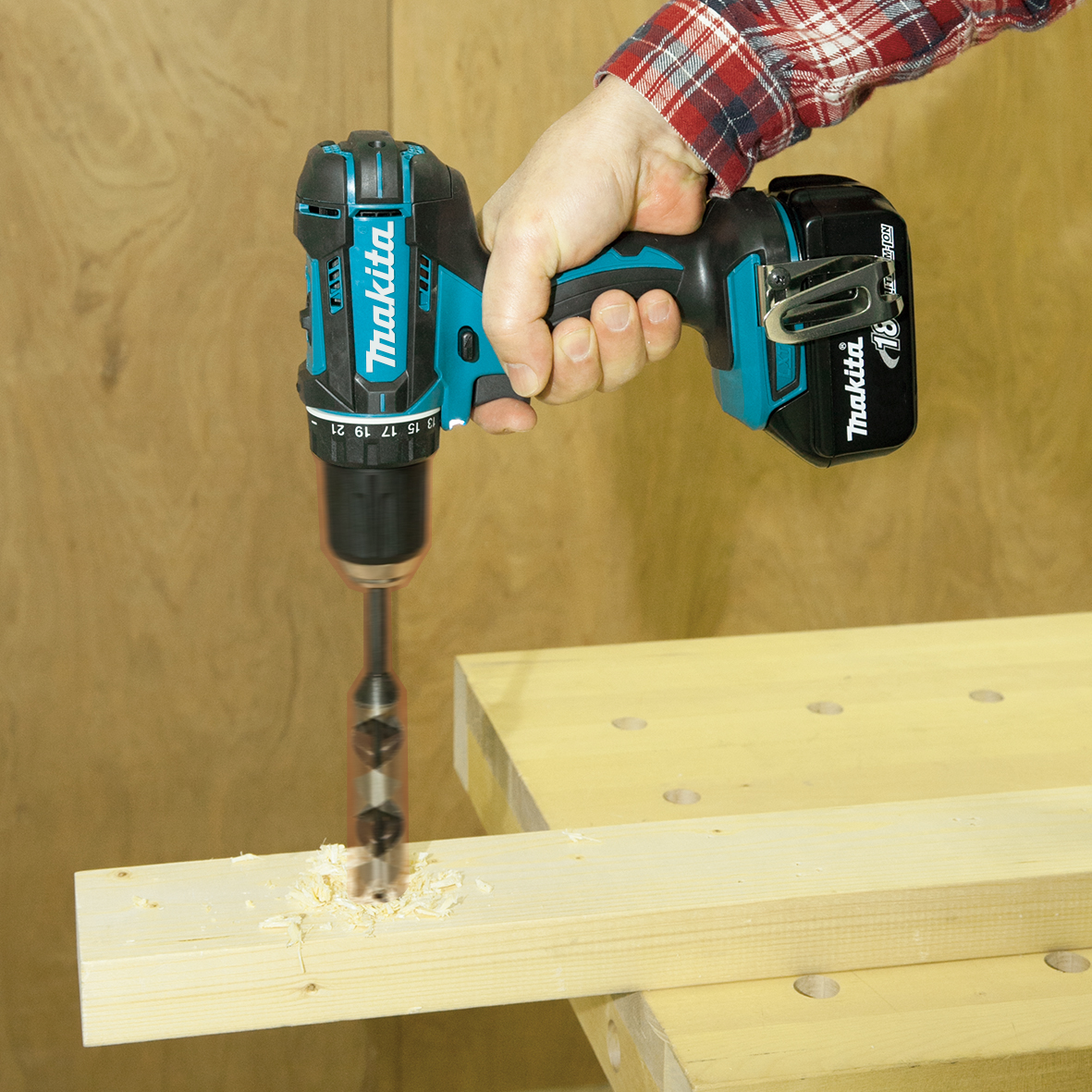 DDF482Z-18V Mobile Driver Drill