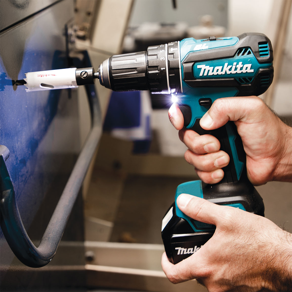 DHP485Z-18 Brushless Hammer Driver Drill