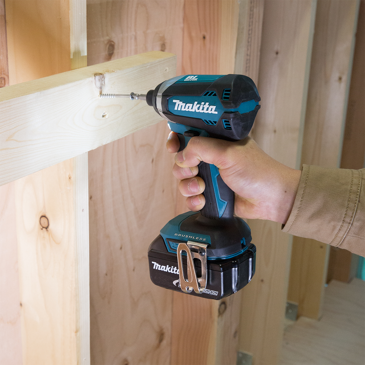 DTD153Z-18V Mobile Brushless Impact Driver