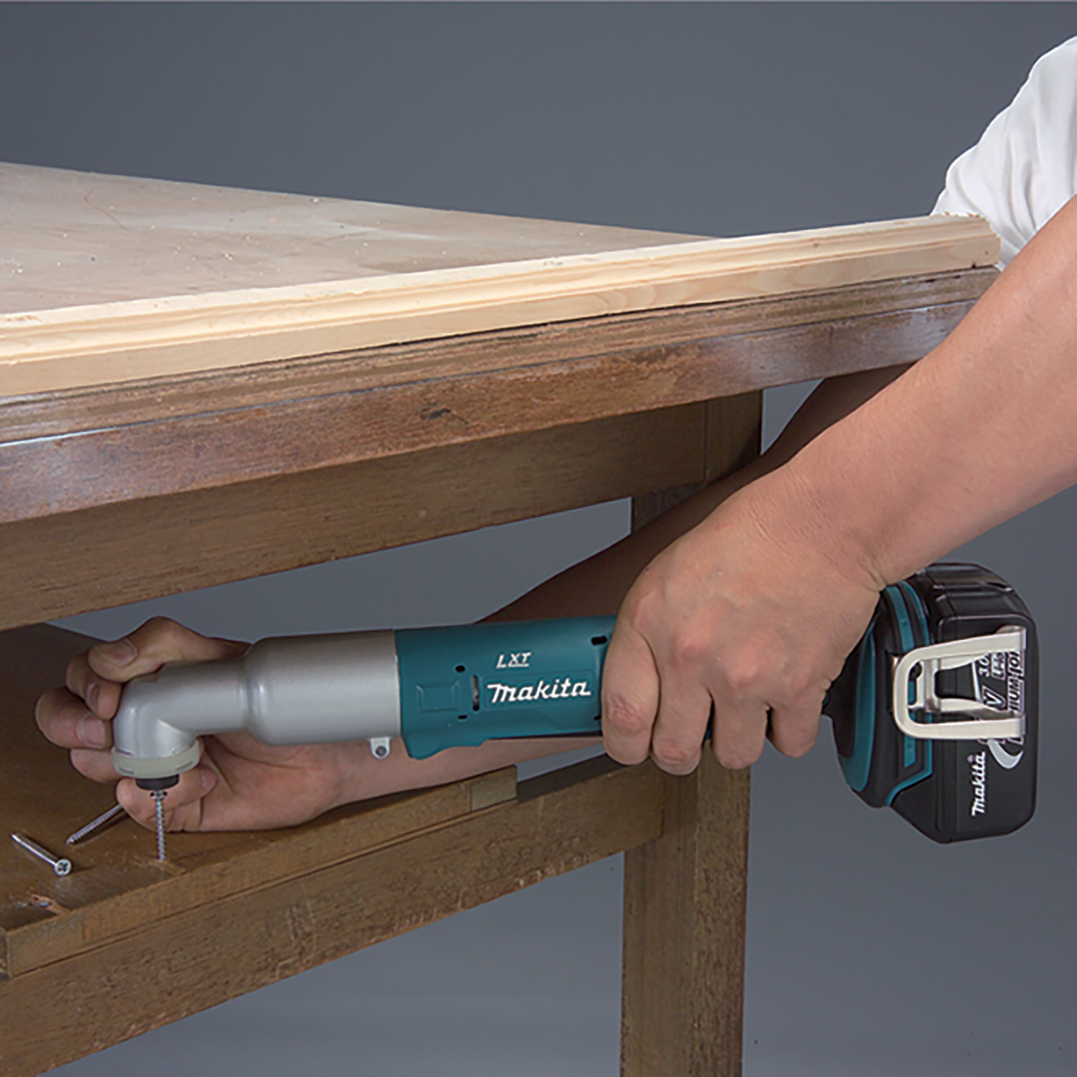 DTL061Z-18V Mobile Angle Impact Driver
