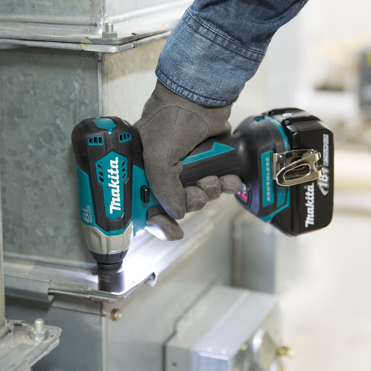 DTW180Z-18V Sub-Compact Brushless 3/8" Impact Wrench