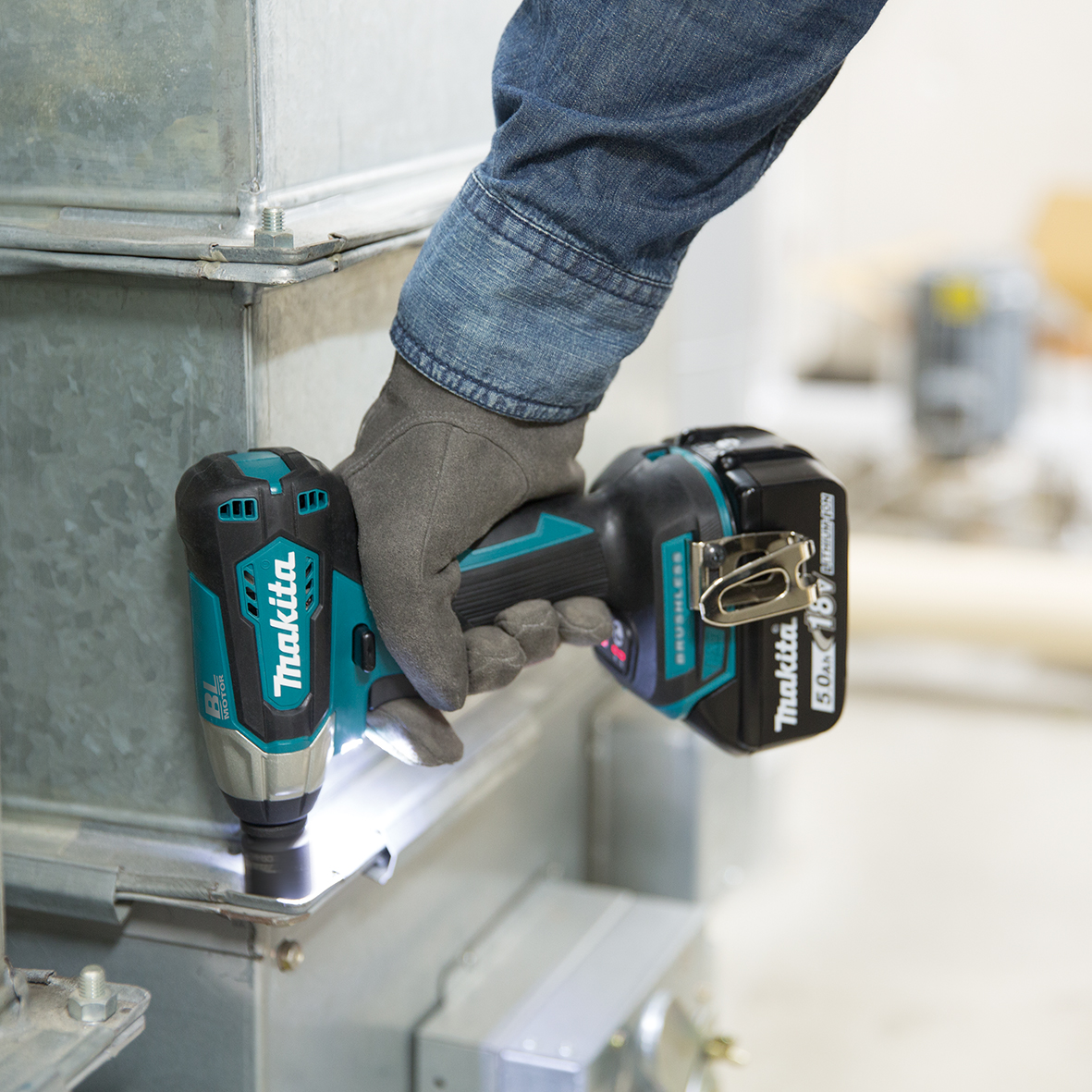 DTW181Z-18V Brushless Sub-compact 1/2" Impact Wrench