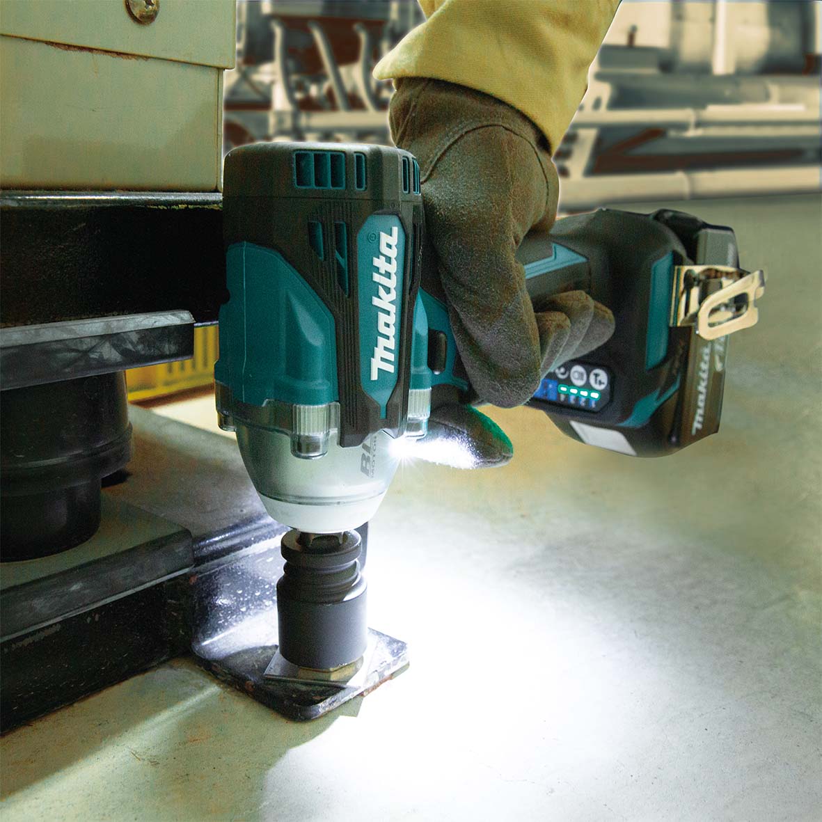 DTW301Z- 18V Brushless 1/2" Detent Pin Impact Wrench