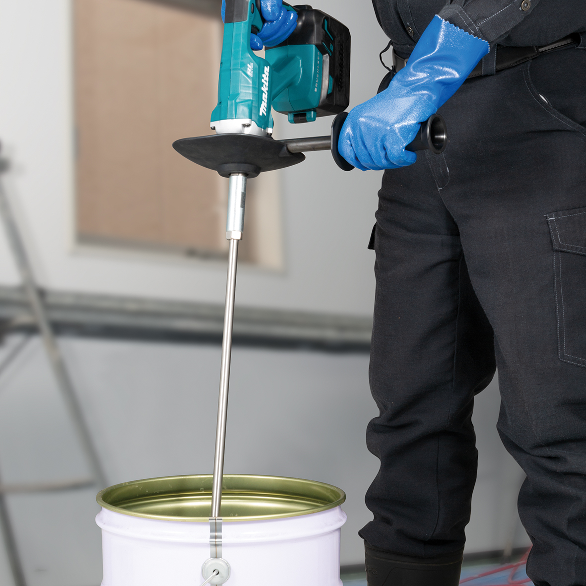 DUT130Z-18V Brushless Mixing Drill