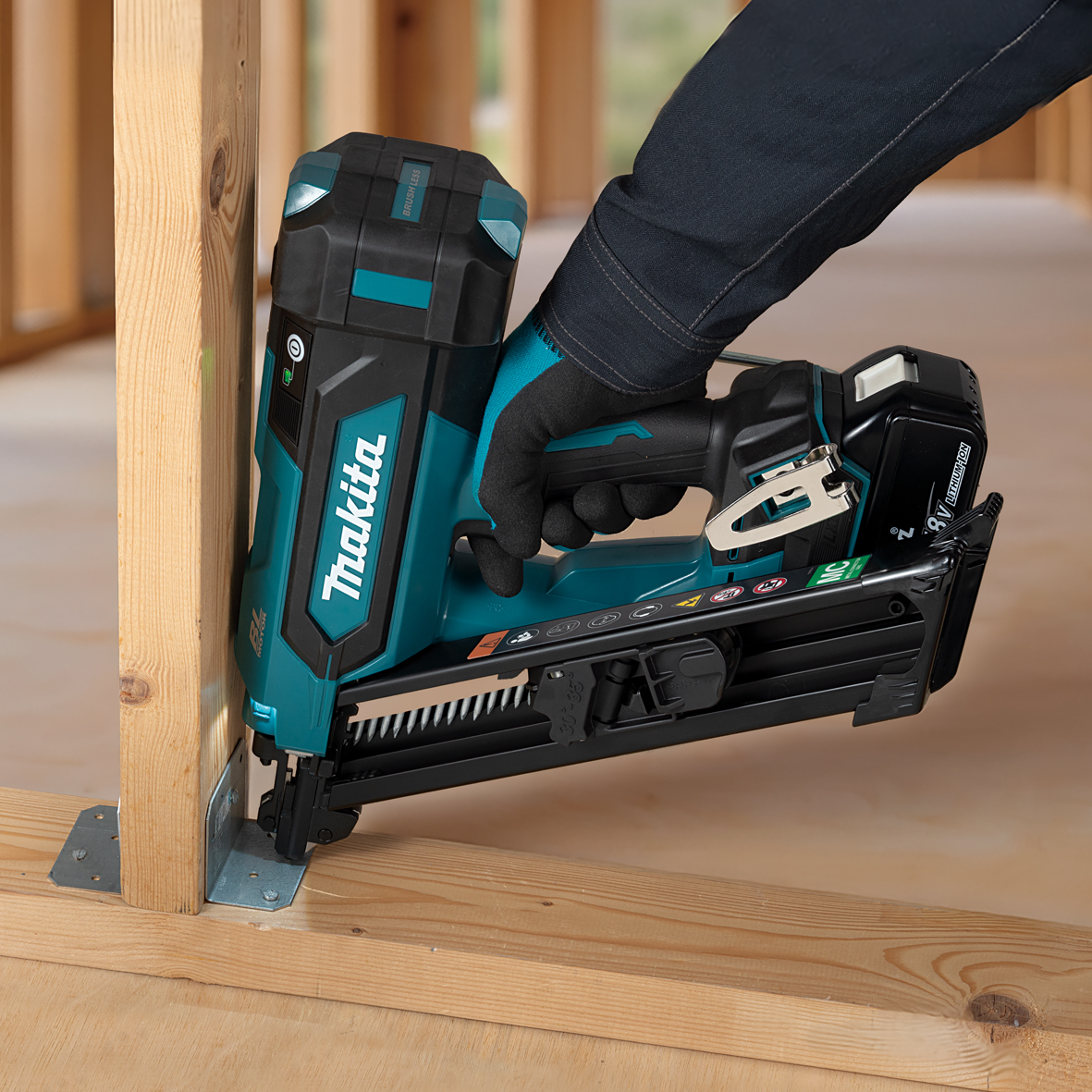 DBN640ZK - 18V Brushless Metal Connector Nailer