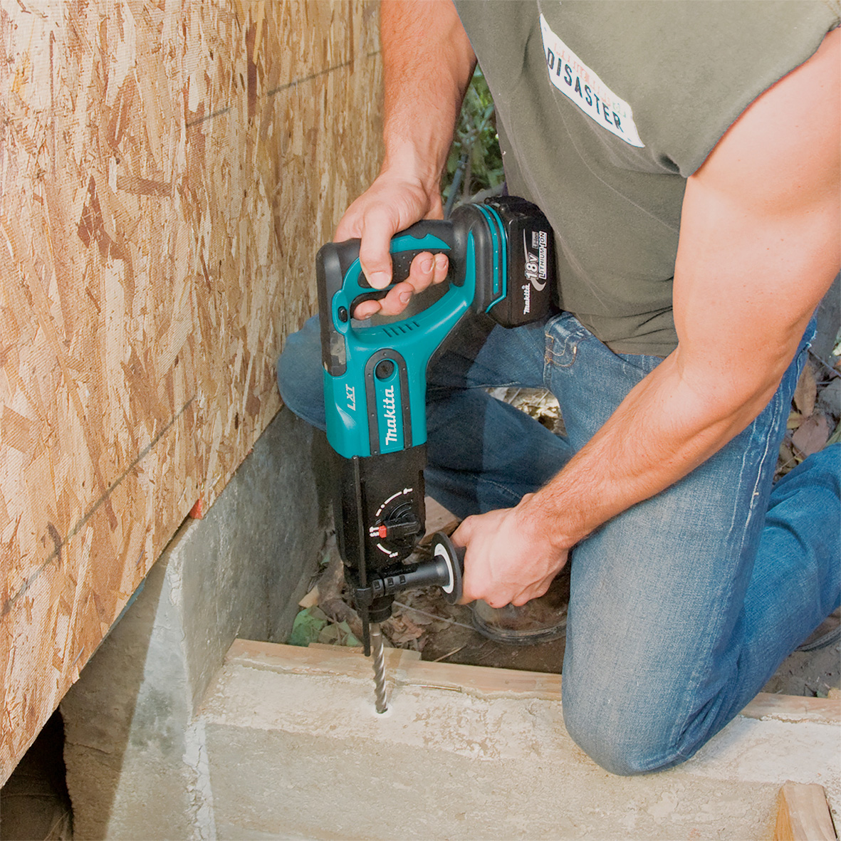 DHR202Z-18V Mobile 20mm SDS Plus Rotary Hammer