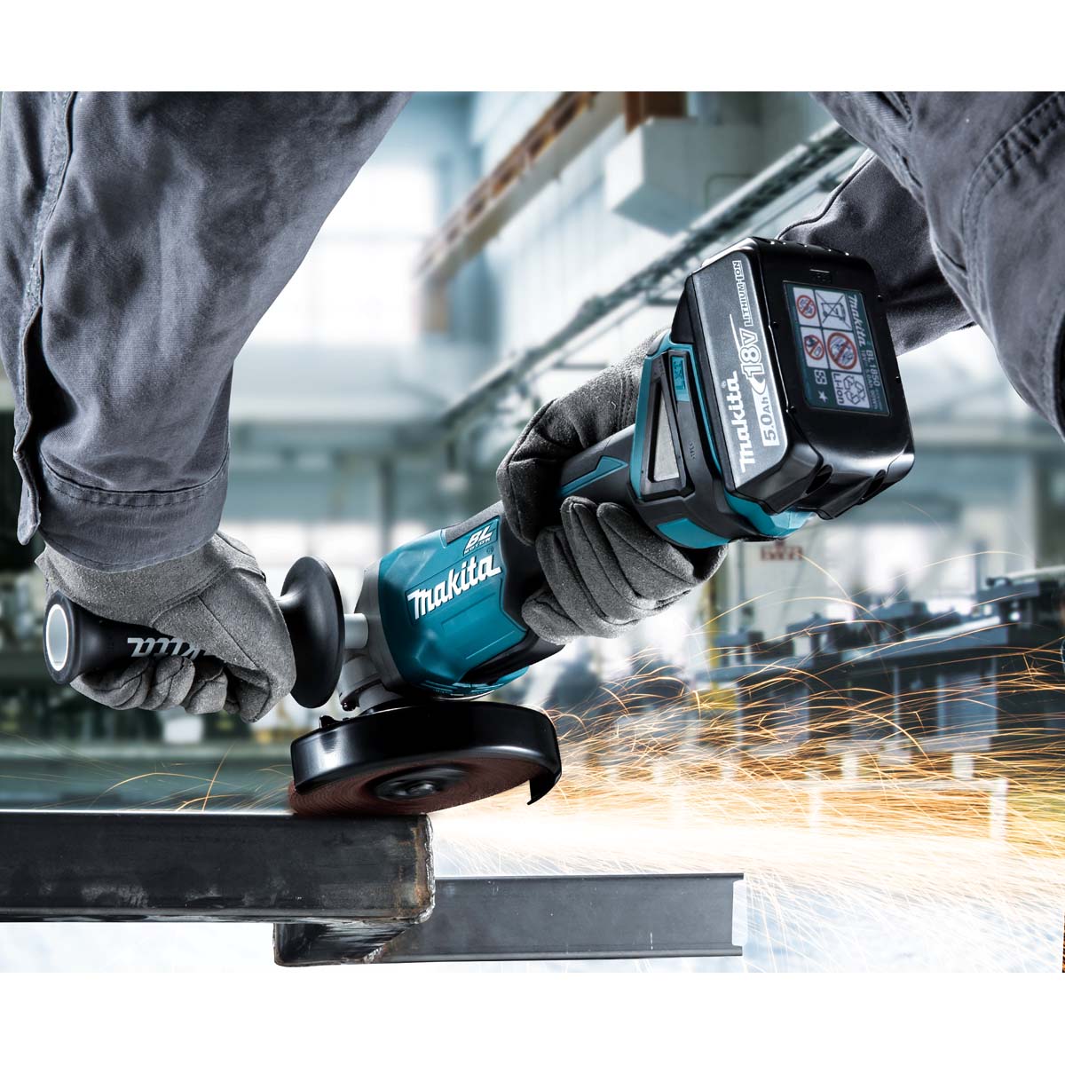 DGA505Z-18V Mobile Brushless 125mm Paddle Switch Angle Grinder