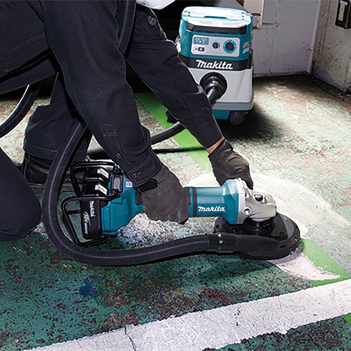 DGA701ZKU1-18Vx2 Brushless AWS 180mm (7") Angle Grinder