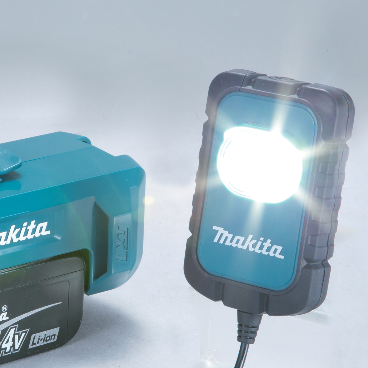 DML803-18V Mobile LED Compact Flashlight