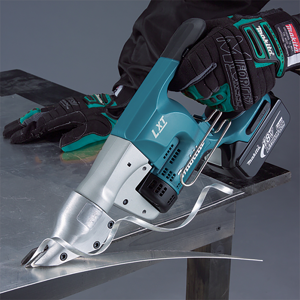 DJS130Z-18V Mobile Metal Shear