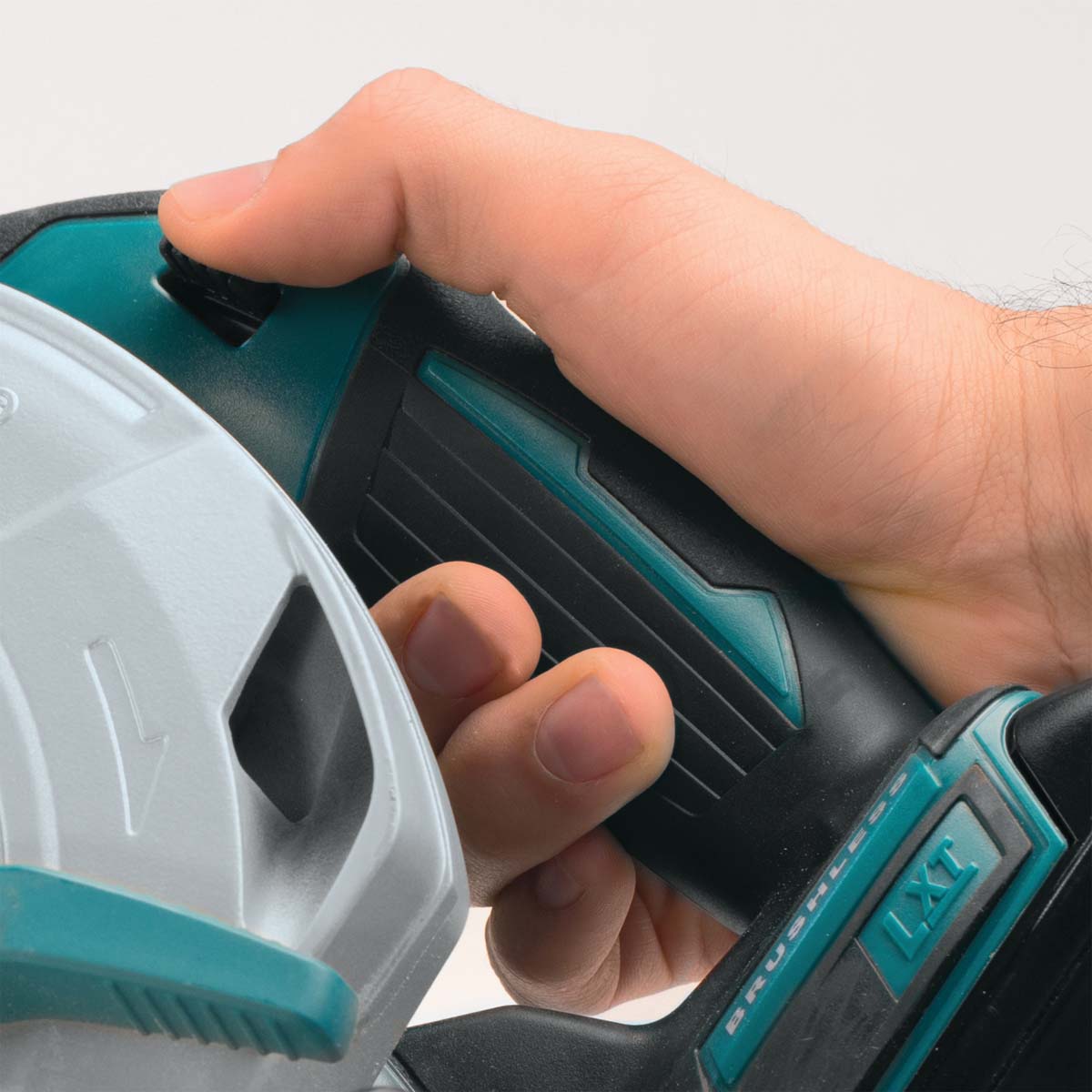 DHS680Z-18V Mobile Brushless 165mm Circular Saw