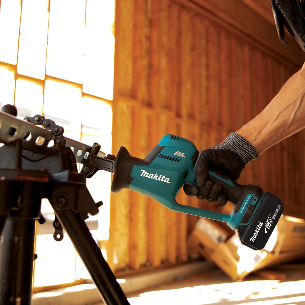 DJR189Z - 18V Brushless Compact Recipro Saw