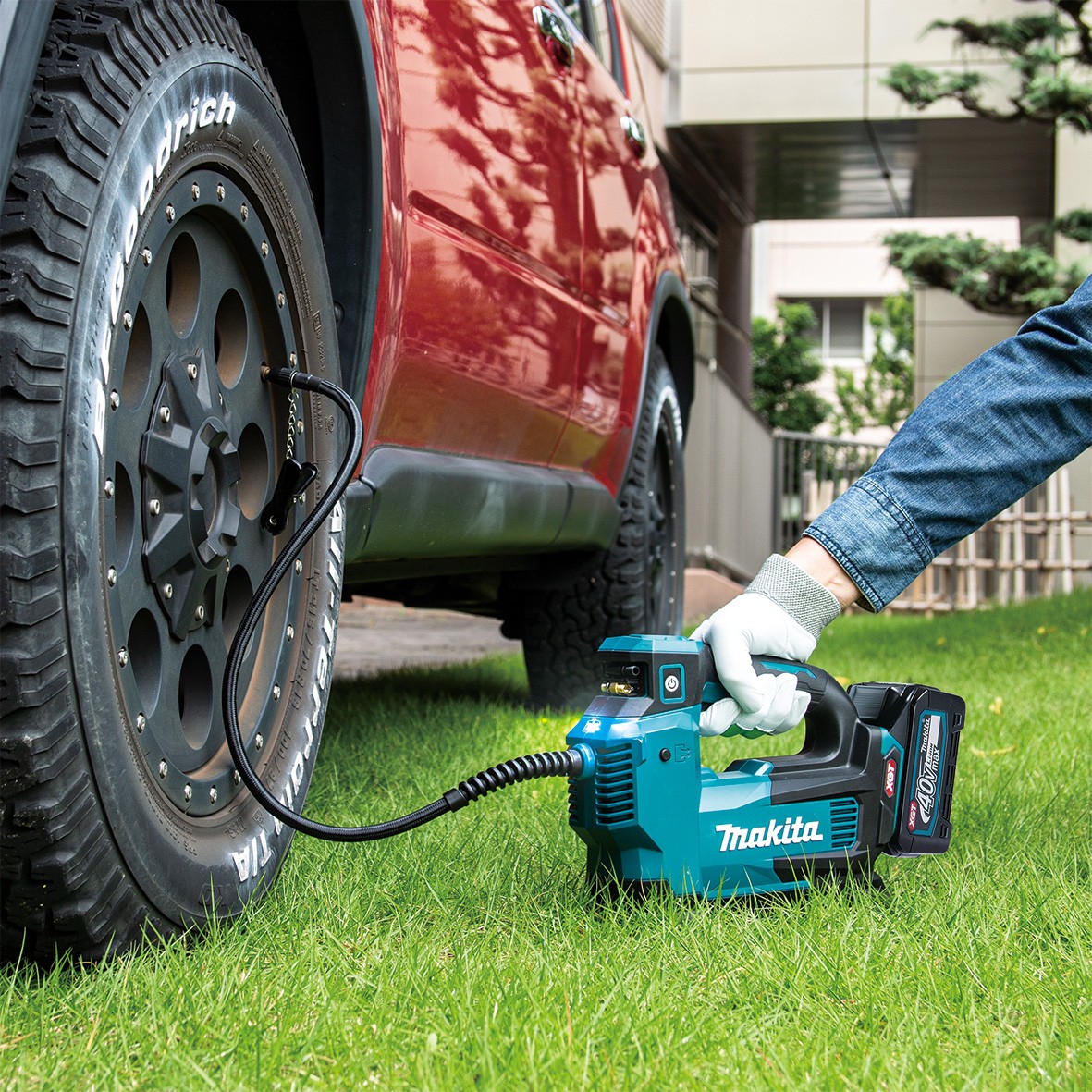 MP001GZ- 40V Max 161psi Inflator