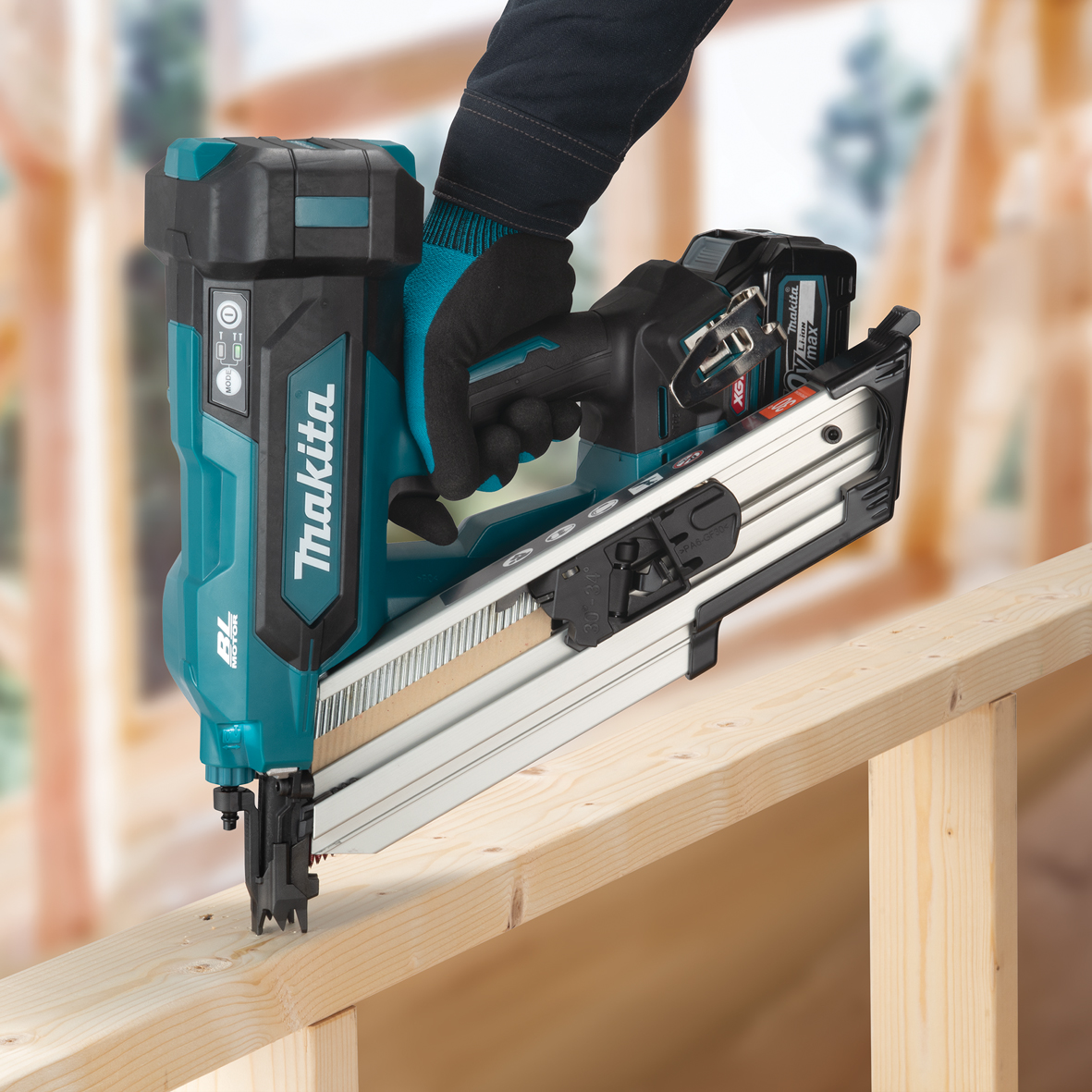 BN001GZ - 40V Max Brushless 90mm Framing Nailer