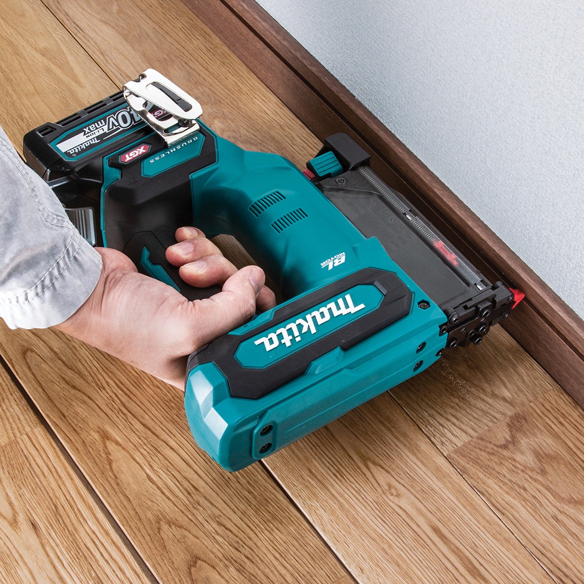 PT001GZ- 40V Max Brushless 23Ga Pin Nailer