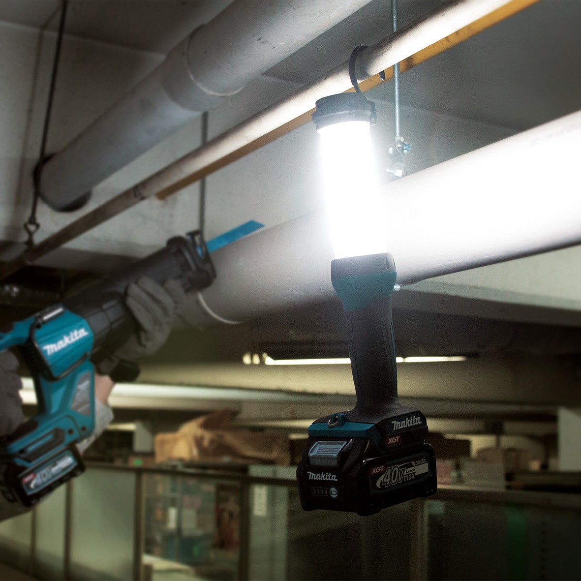 ML002G- 40V Max LED Torch