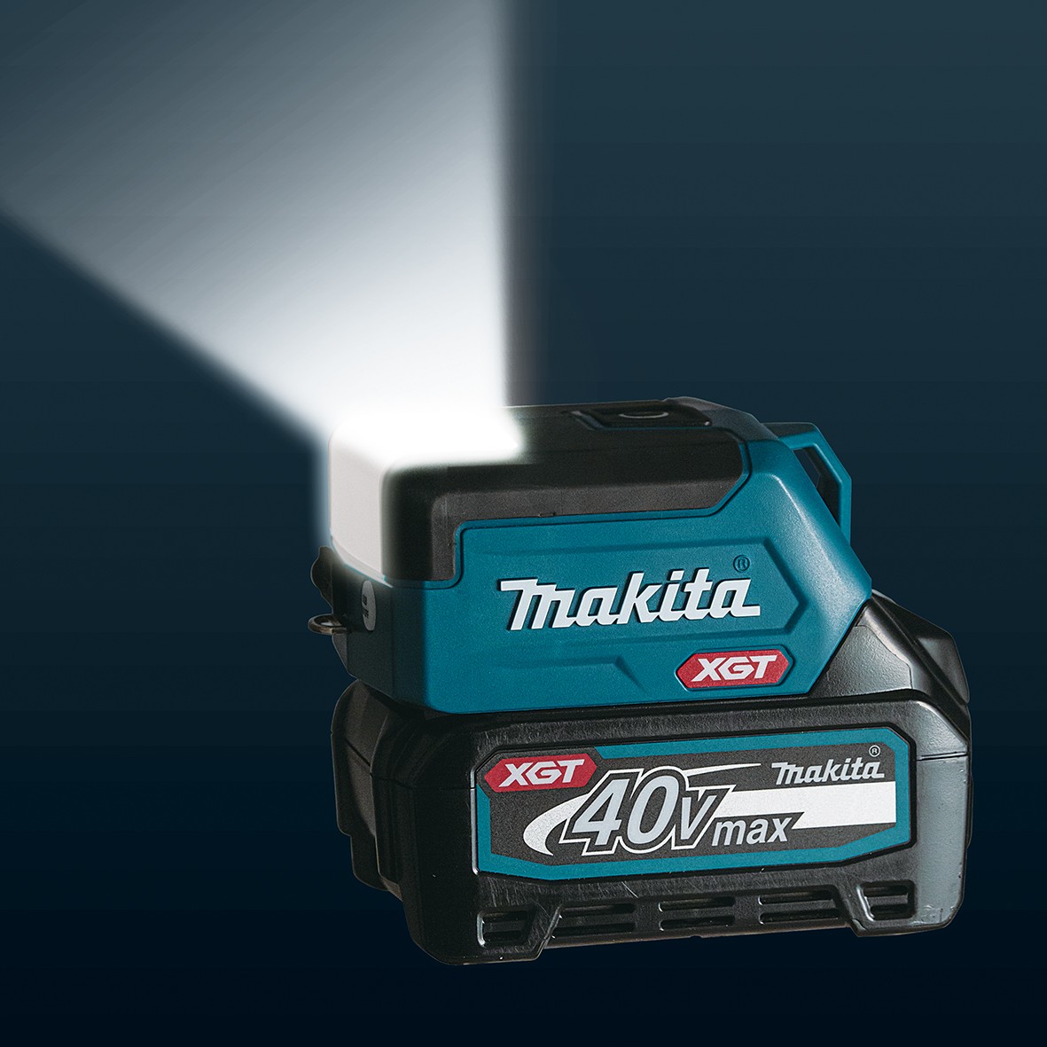 ML011G-40V Max LED Compact Flashlight