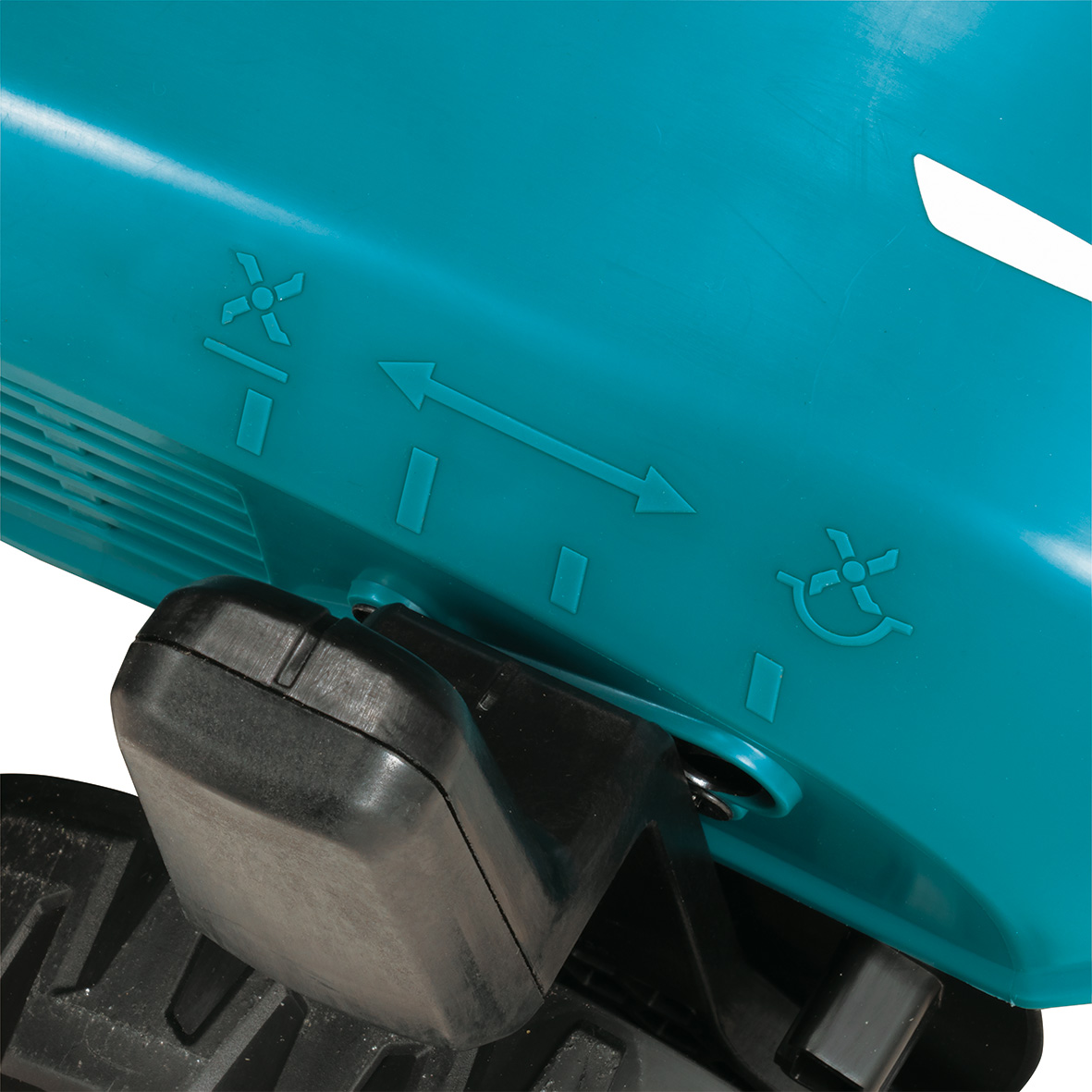 DUV320Z - 18V Brushless Lawn Scarifier
