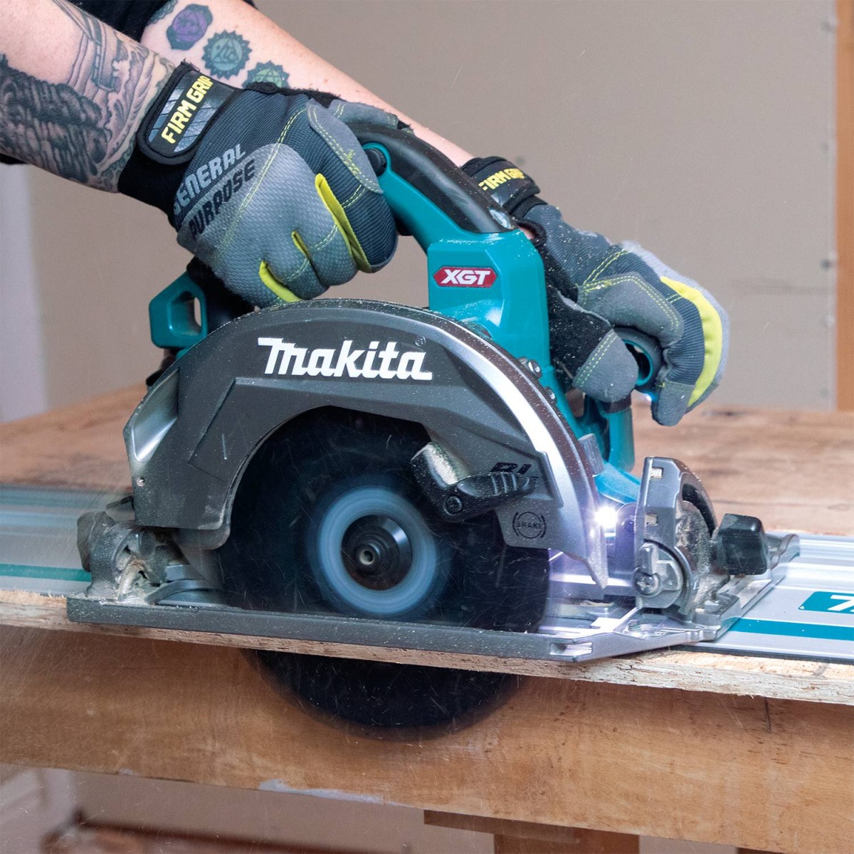 HS004GZ- 40V Max Brushless 185mm (7-1/4") Circular Saw
