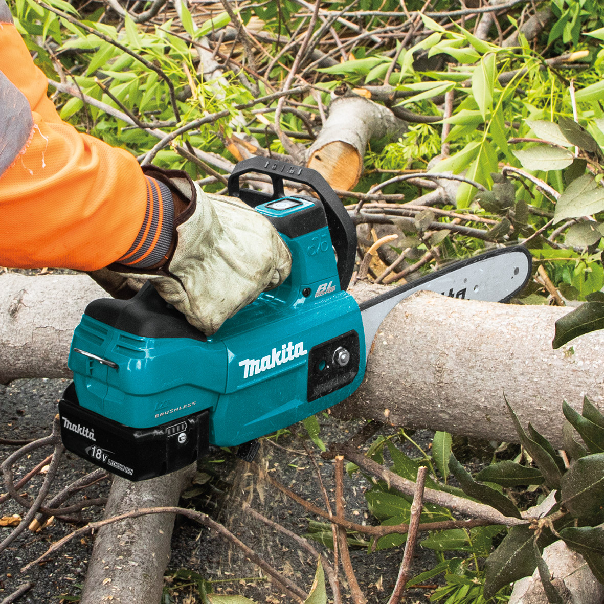 DUC254RT-18V Brushless Chainsaw 250mm Kit