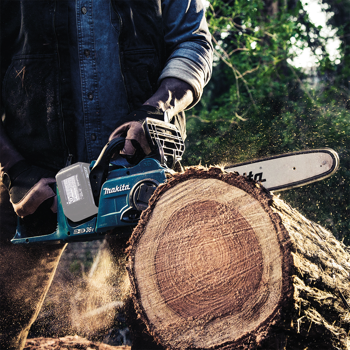 DUC353PT2 (18Vx2) Brushless Chainsaw 350mm Kit