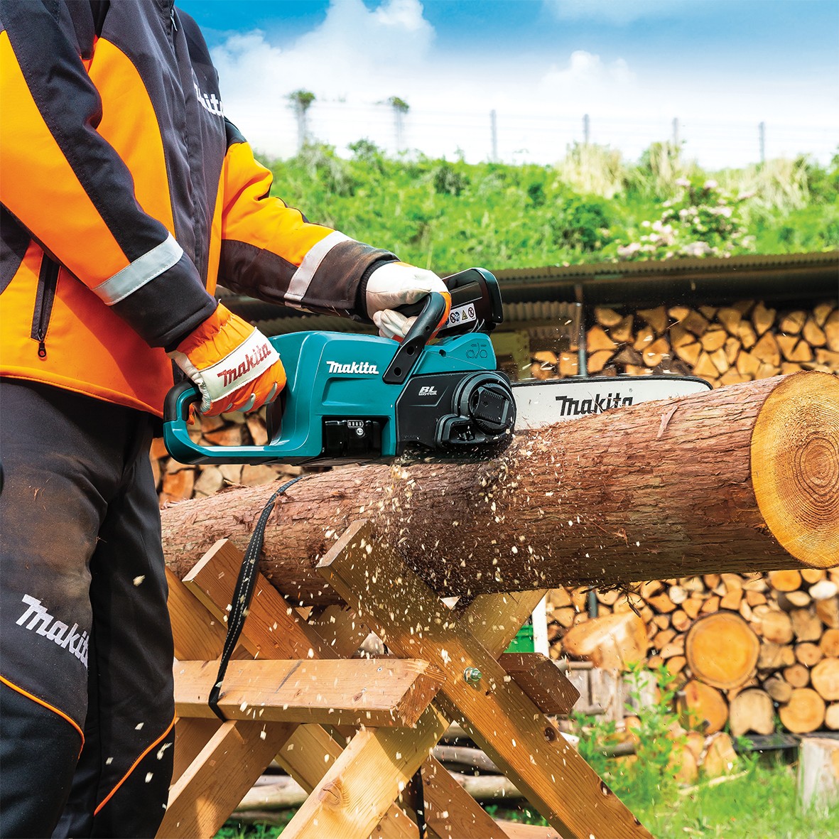 DUC407RTX2-18V Brushless 400mm Chainsaw Kit